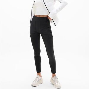 Athleta black Headlands highbred cargo tight